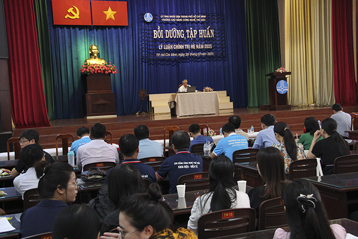 TDC bồi dưỡng, tập huấn lý luận chính trị hè năm 2025 cho viên chức, người lao động